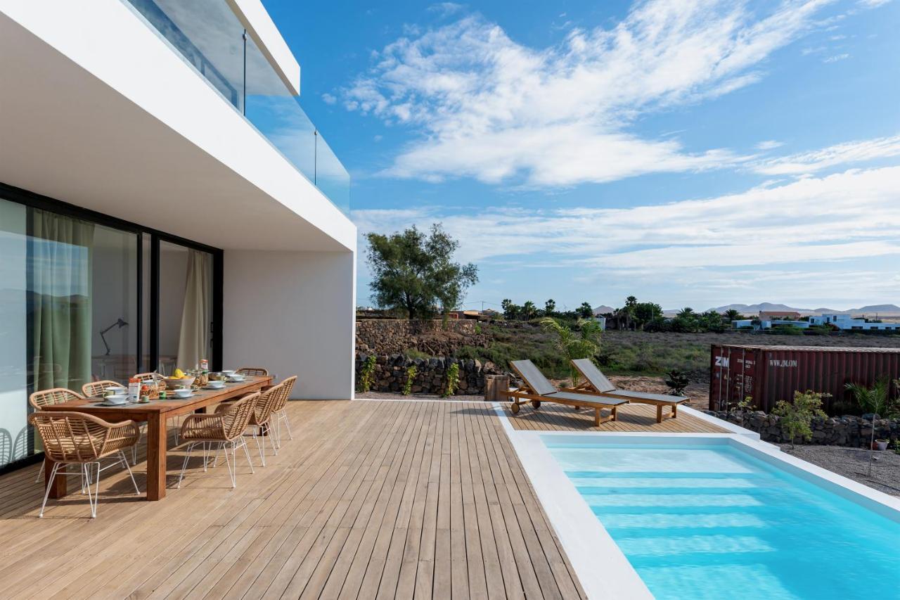 Villa Elena, Luxery Villa With Swimming Pool! Лахарес Екстер'єр фото
