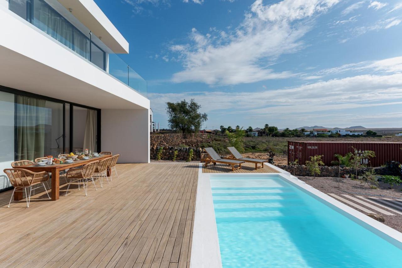 Villa Elena, Luxery Villa With Swimming Pool! Лахарес Екстер'єр фото